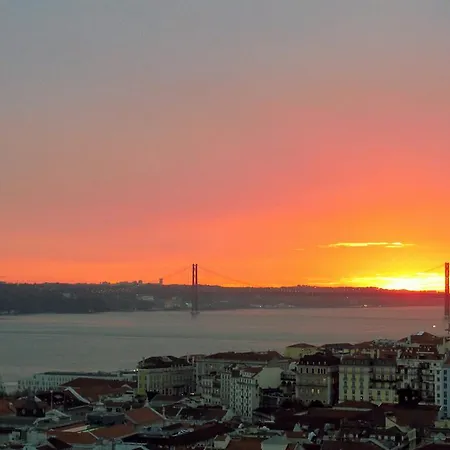 Downtown, Cozy Apartment In Lisbon-2